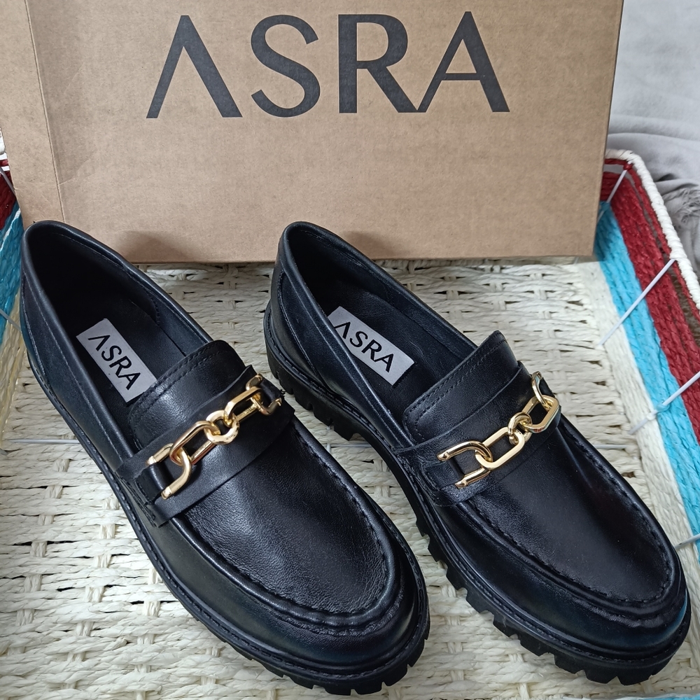 Freya Chunky Loafer - Picture 1 of 7